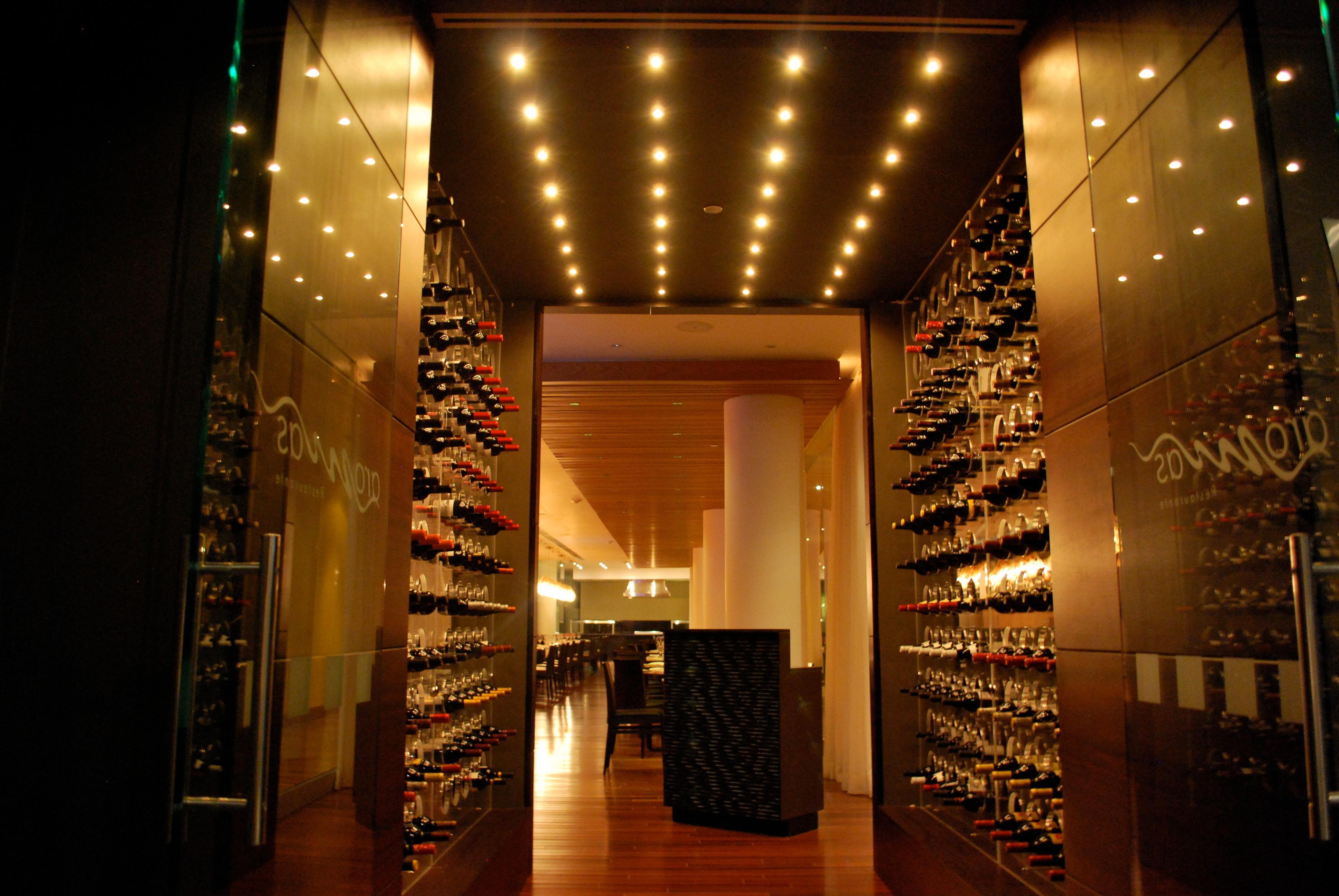 Holiday Inn Santo Domingo By Ihg Exterior photo Wine cellar at the restaurant