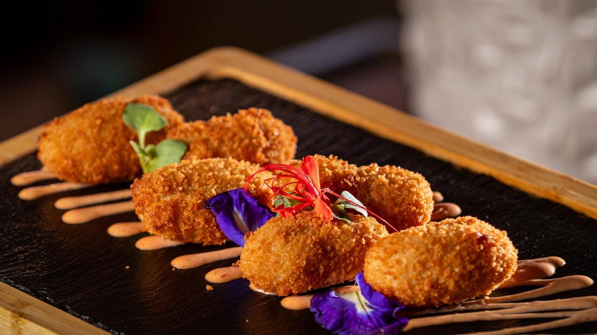 Holiday Inn Santo Domingo By Ihg Exterior photo Deep-fried breaded tofu