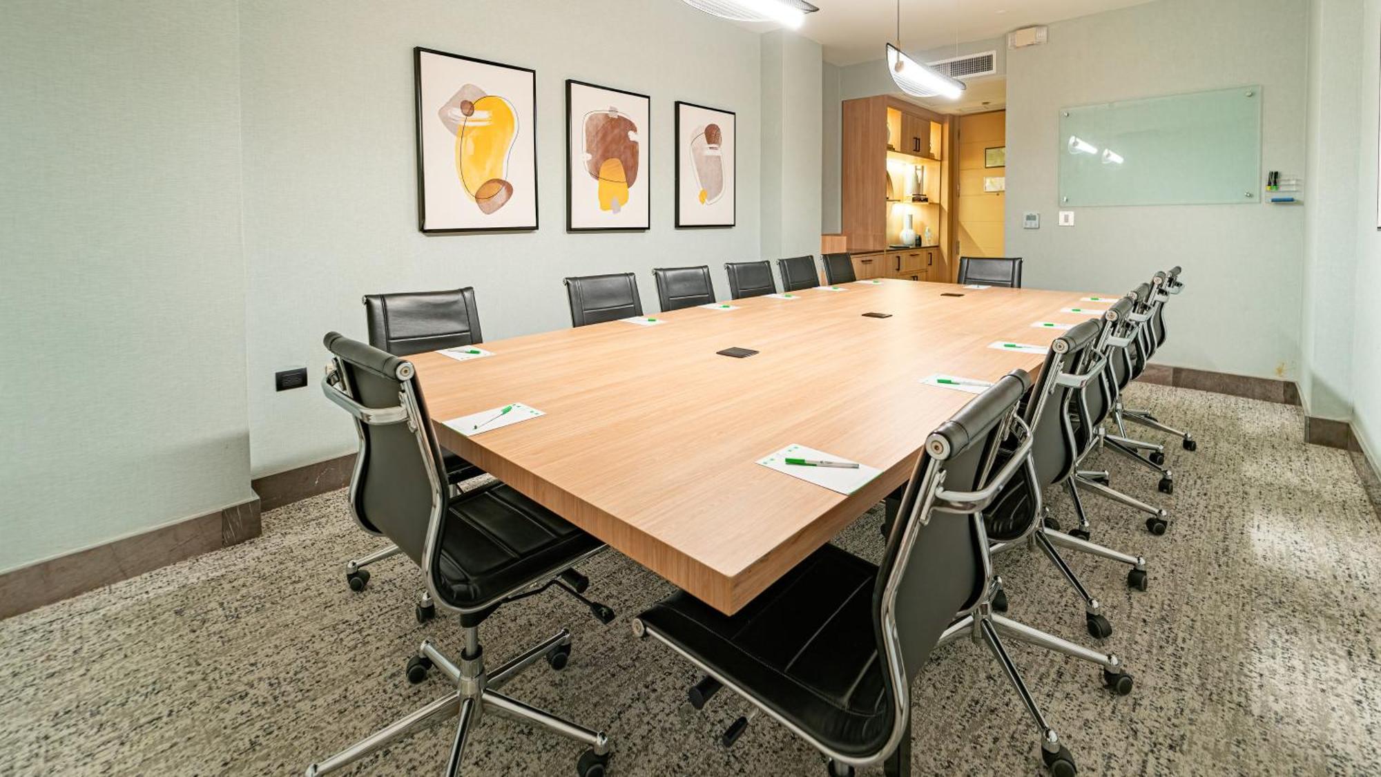 Holiday Inn Santo Domingo By Ihg Exterior photo A typical boardroom
